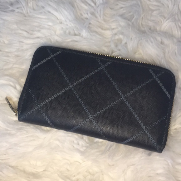 Tory Burch Wallet - Picture 4 of 5